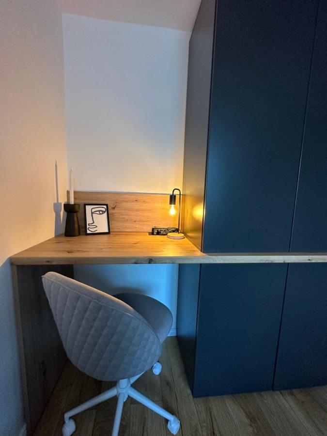 Modern Cozy Apartment Zalău Esterno foto